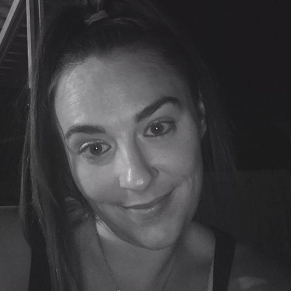 Meet your Posher, Catherine - Picture 1 of 1